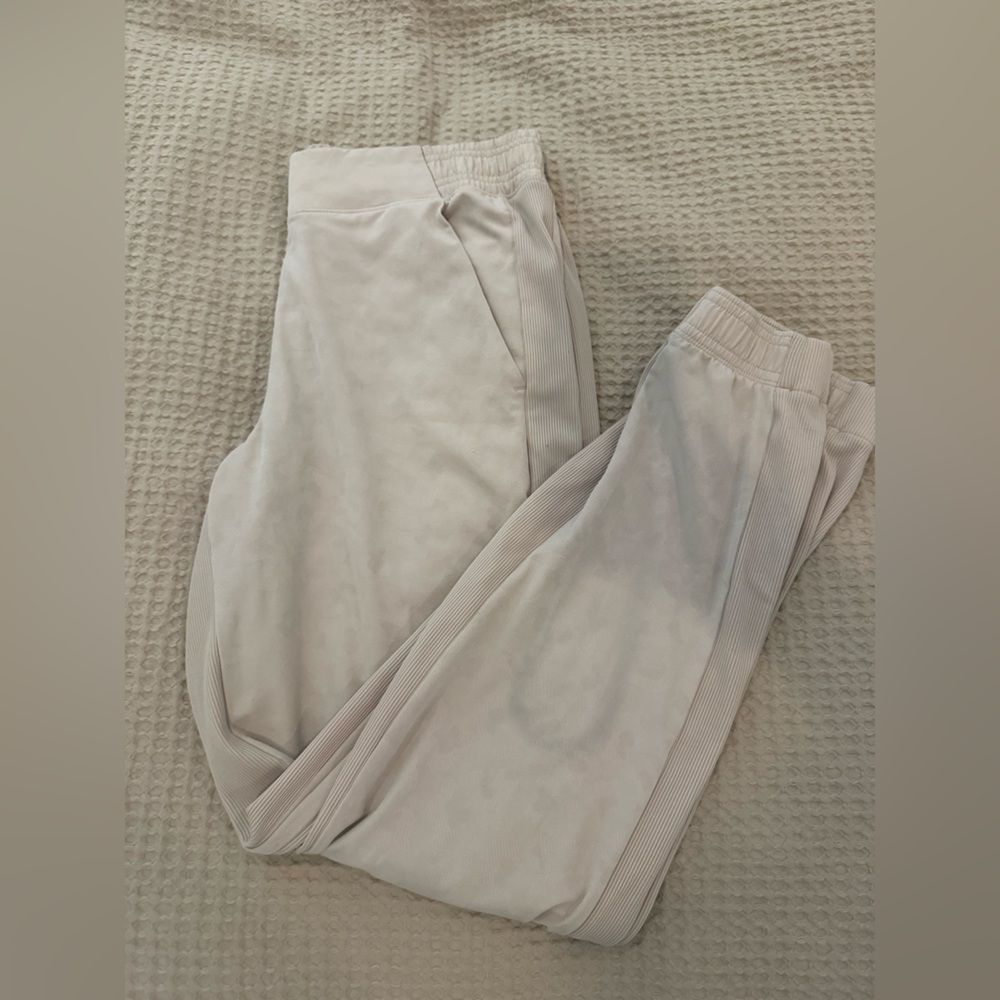 Athleta Light Gray Textured Joggers
